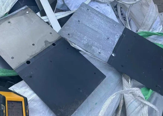 Recycling von Titanplatten zur elektrolytischen Gewinnung von Nichteisenmetallen